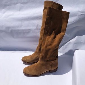 Flat boots pull up Gianni Bini suede NEW